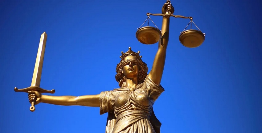 sharia court++ AMICUS CURIAE: PROMISING YOUNG LAWYERS ASSIST COURTS IN NOVEL CASES WITH INDEPENDENT VIEWPOINTS