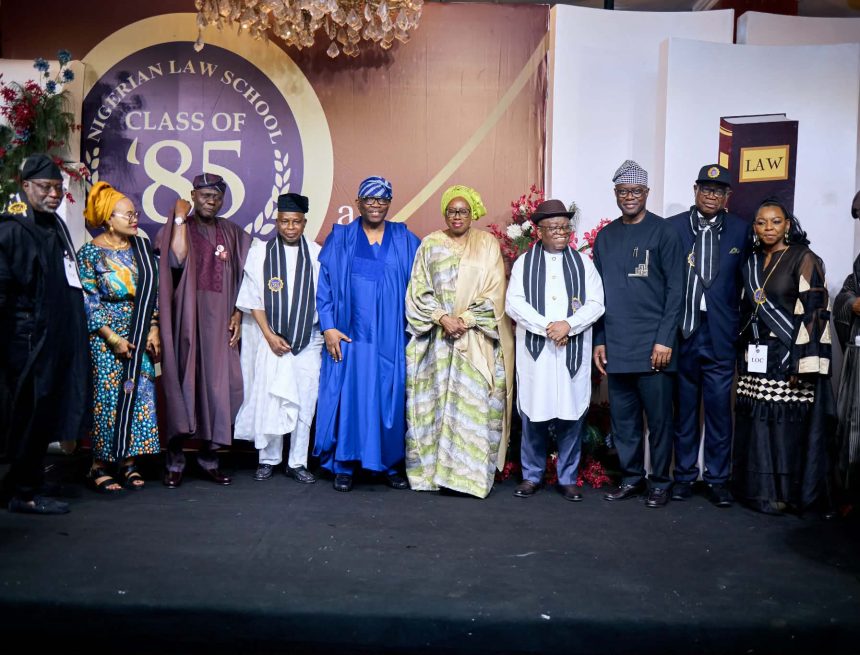 CLASS-1 PHOTONEWS: 40TH ANNIVERSARY REUNION OF LAW SCHOOL CLASS OF 1985 AT LAGOS ORIENTAL HOTEL