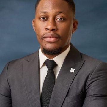 NAVIGATING THE EARLY YEARS AS A YOUNG BUSINESS LAWYER