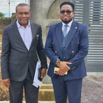 SIR EJIKE EZENWA SAN TOURS OUR ESTATE, CONGRATULATES US FOR SUCCESSFULLY CREATING A CREDIBLE PLATFORM FOR INVESTMENT AND AFFORDABLE HOUSING AT LAWYERS IN BUSINESS INSTITUTE [L.I.B.I] MASS-HOUSING & LAND-BANKING SCHEME