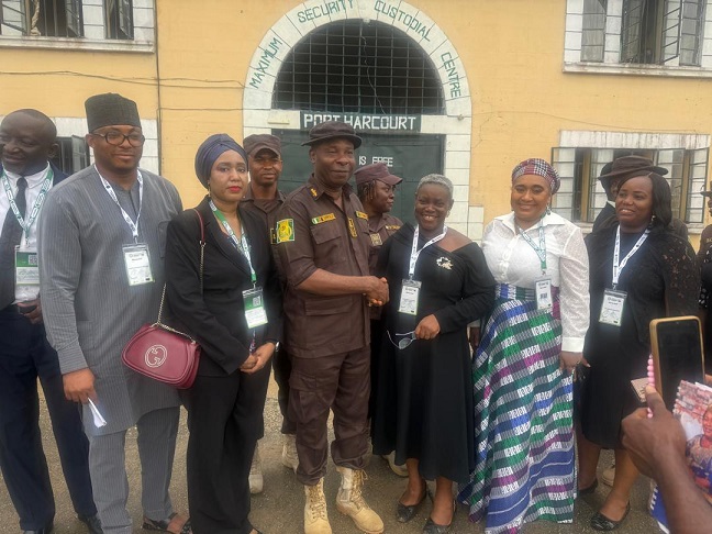 SPIDEL-PH NBA-SPIDEL VISITS PORT HARCOURT CUSTODIAL CENTRE, OFFERS LEGAL SUPPORT TO INMATES